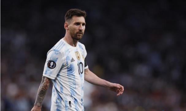 动感层次短发：让中年女性焕发年轻魅力的秘密武器